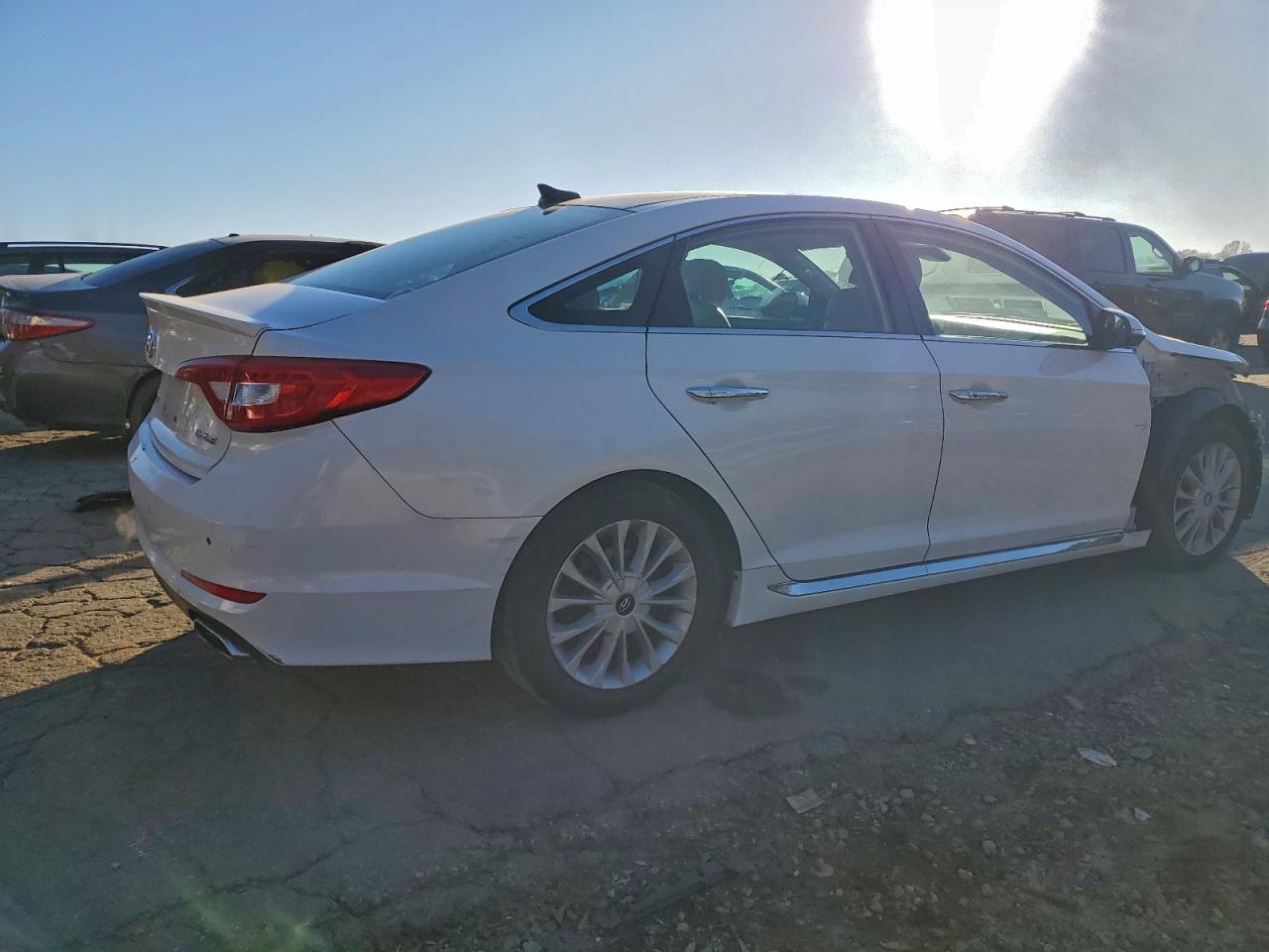 2015 HYUNDAI SONATA SPORT photo 3