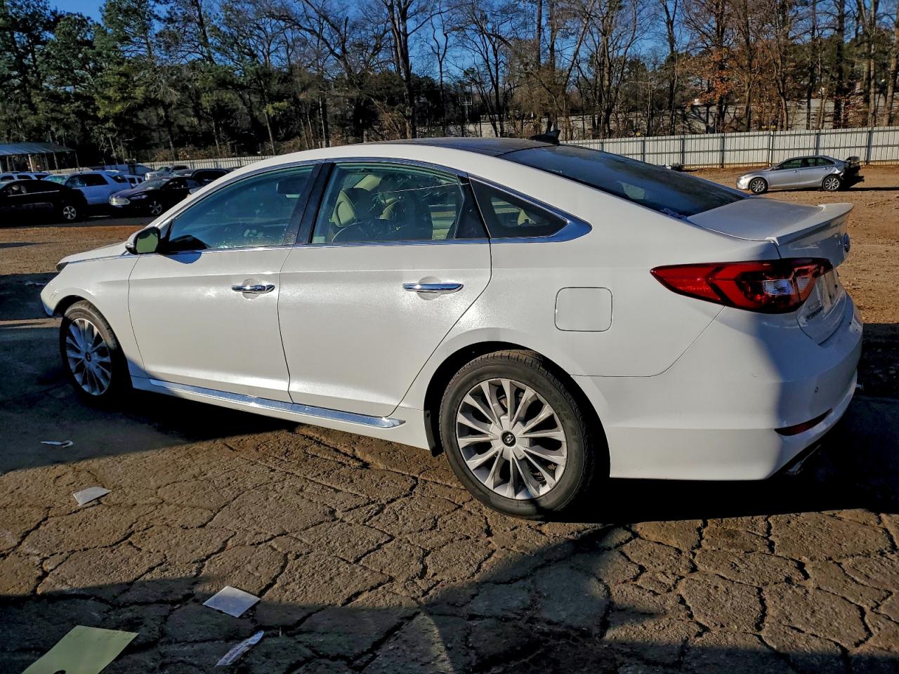 2015 HYUNDAI SONATA SPORT photo 2