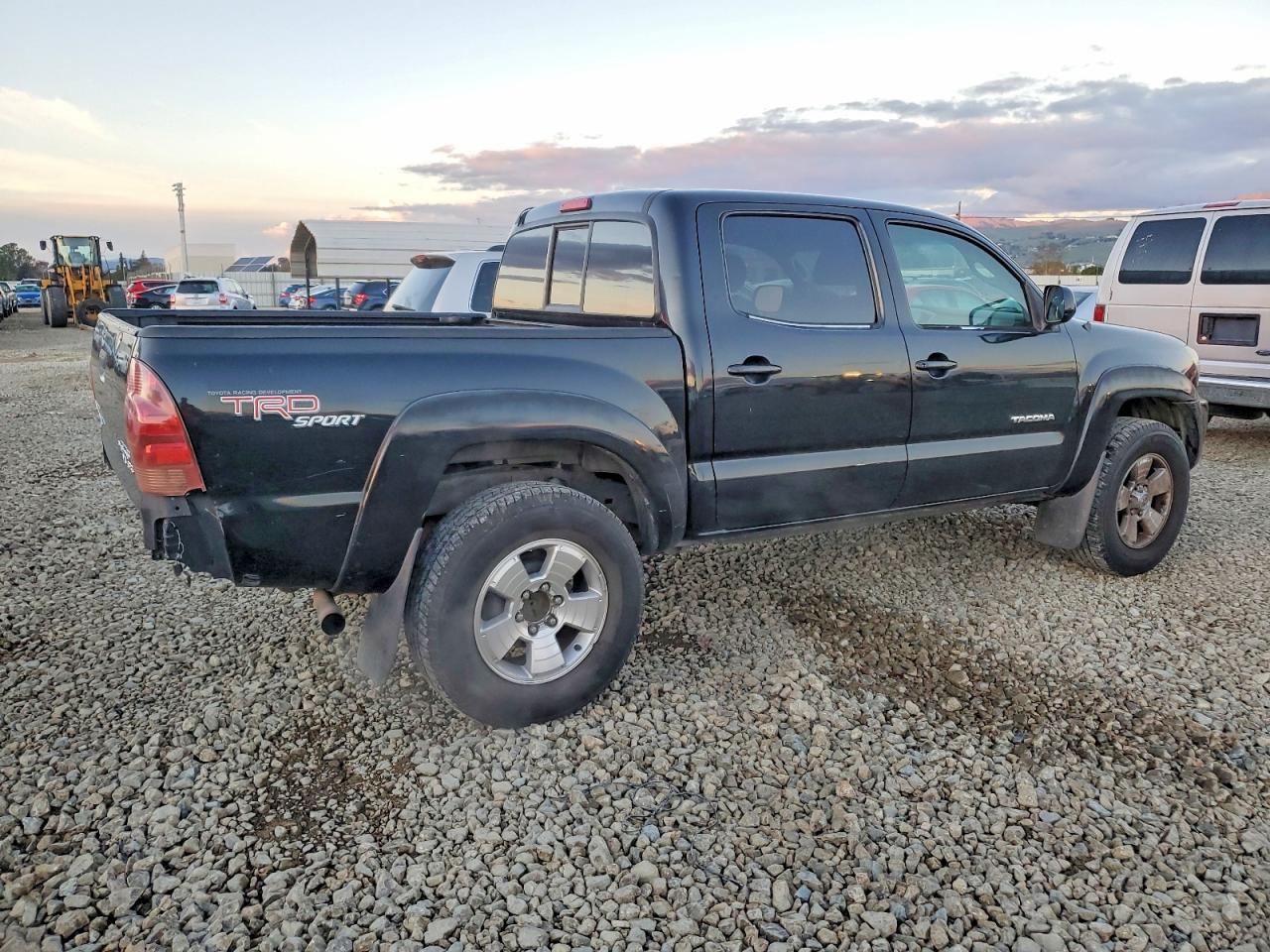 2005 TOYOTA TACOMA PRERUNNER V6 photo 3