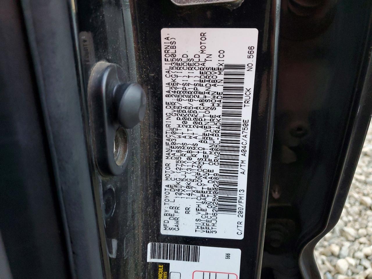 2005 TOYOTA TACOMA PRERUNNER V6 photo 13