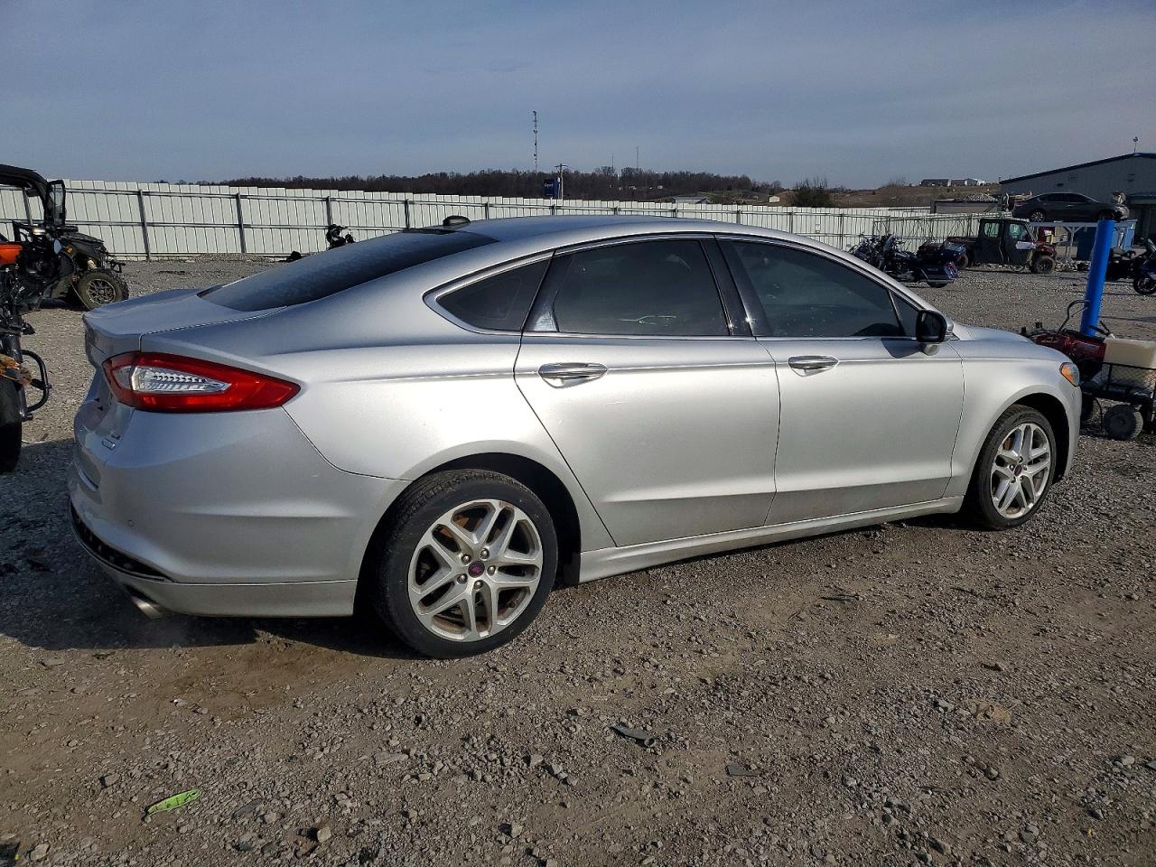 2014 FORD FUSION SE photo 7