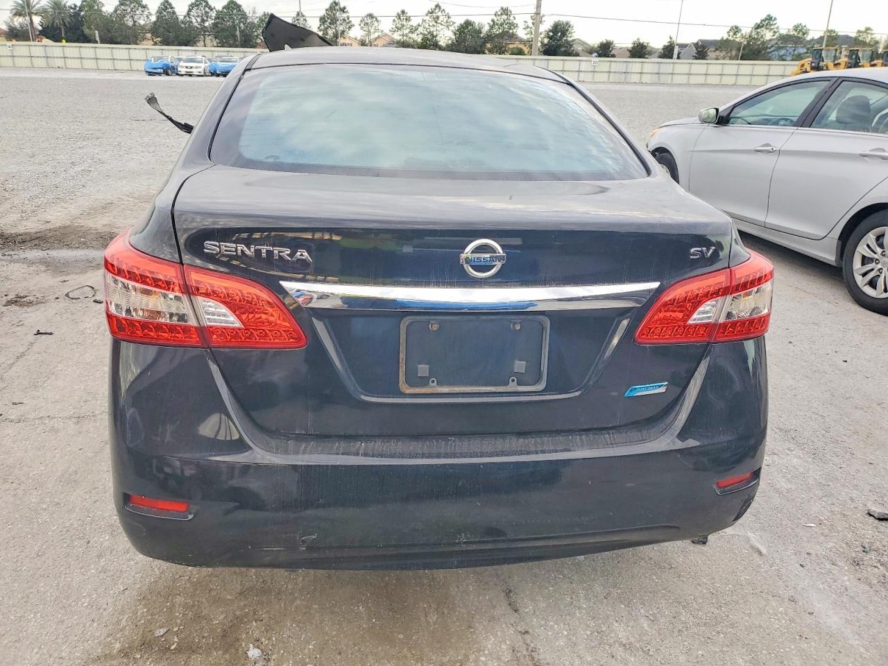 2014 NISSAN SENTRA S photo 6