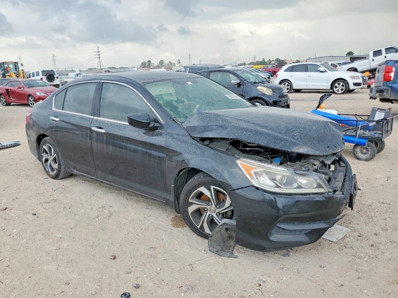 2017 HONDA ACCORD LX photo 4