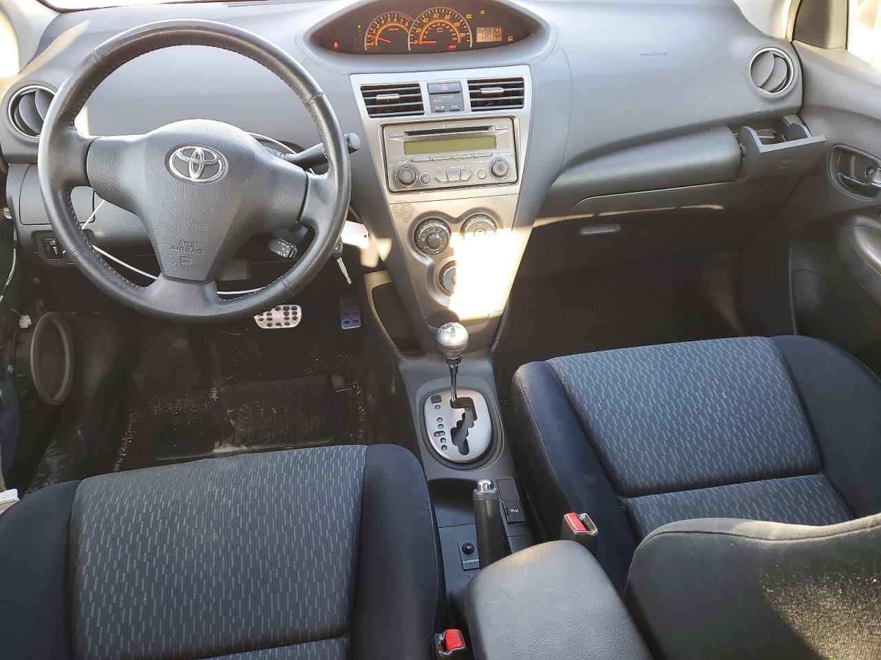 2009 TOYOTA YARIS photo 8