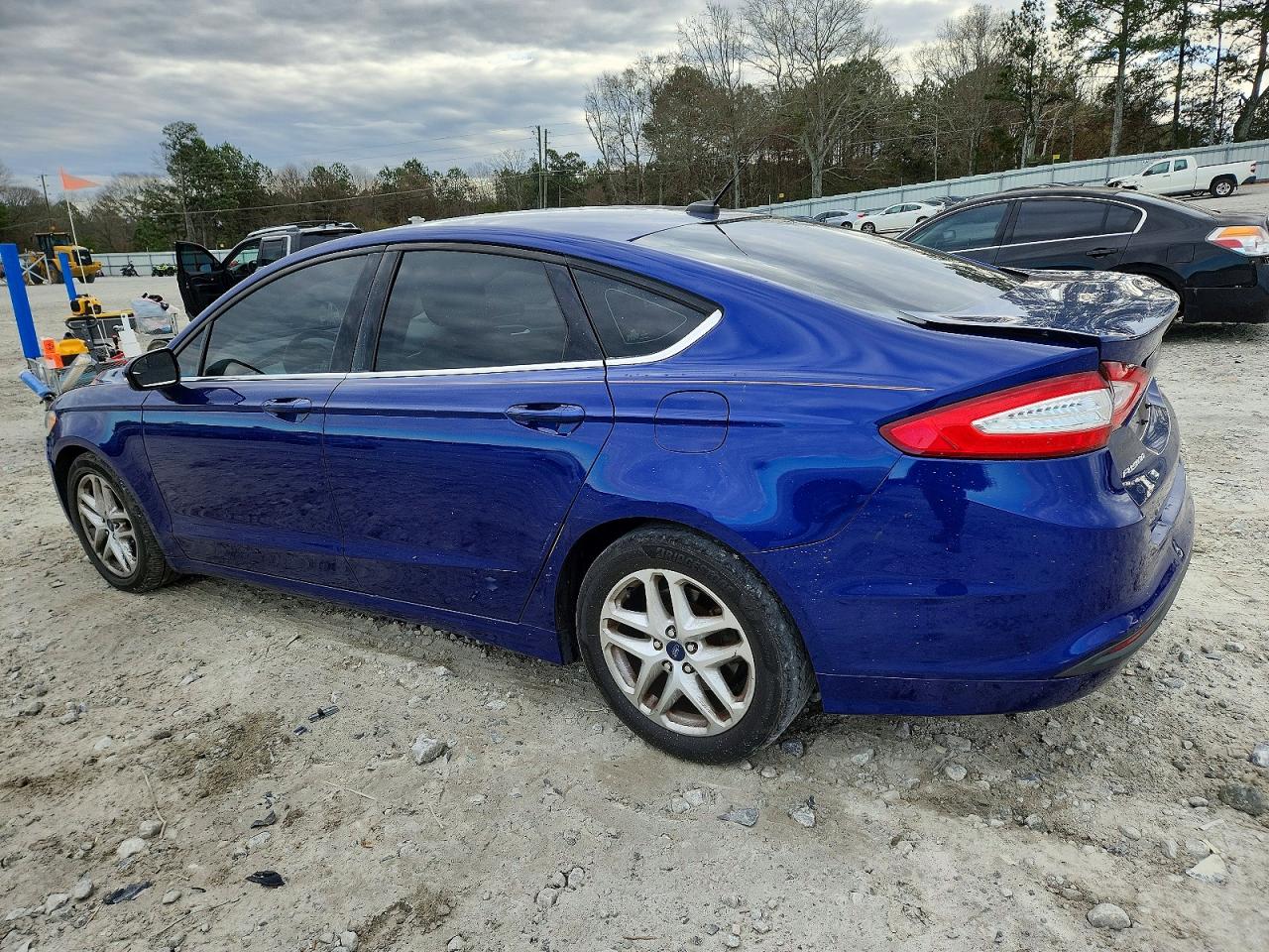 2016 FORD FUSION SE photo 4