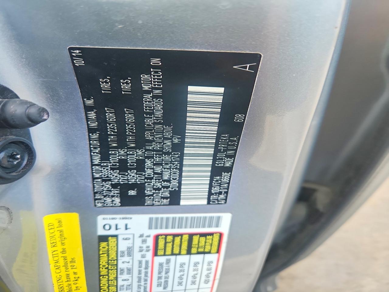 2015 TOYOTA SIENNA LE photo 14
