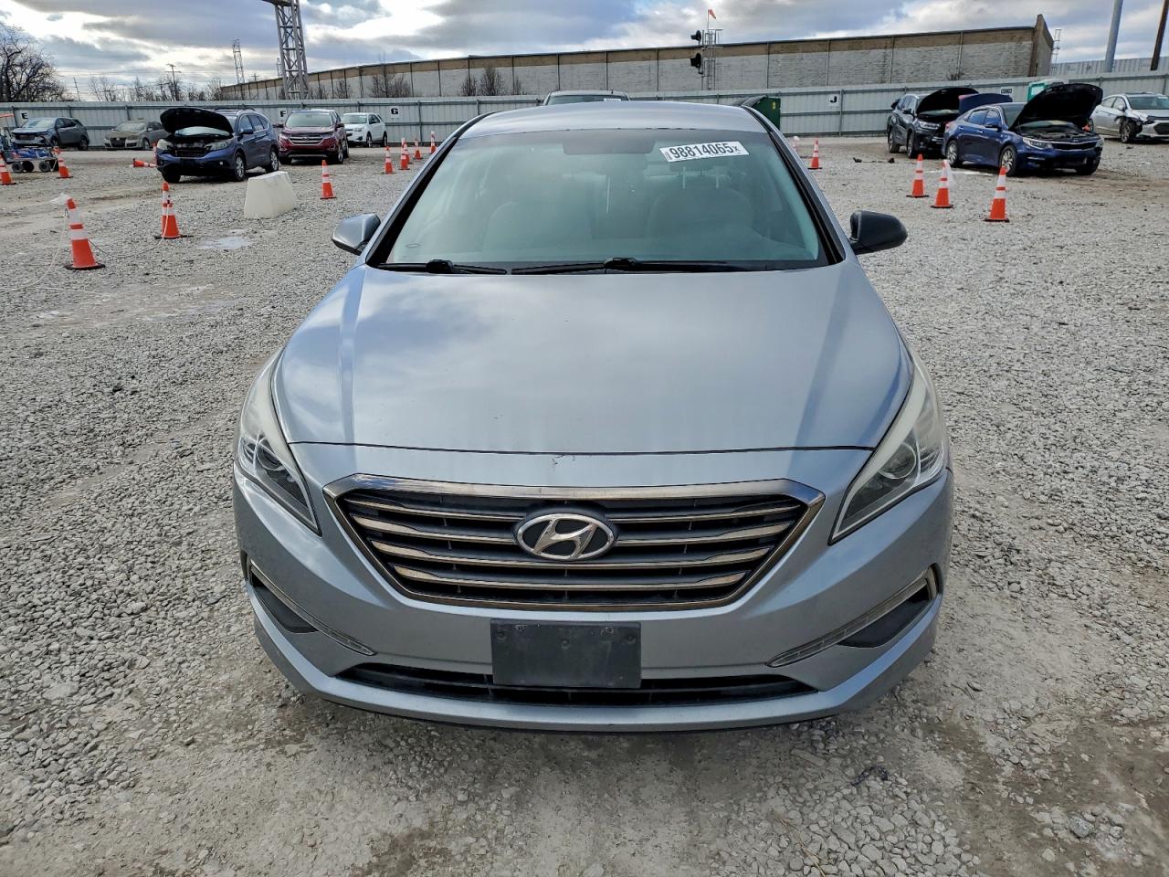 2015 HYUNDAI SONATA SE photo 5