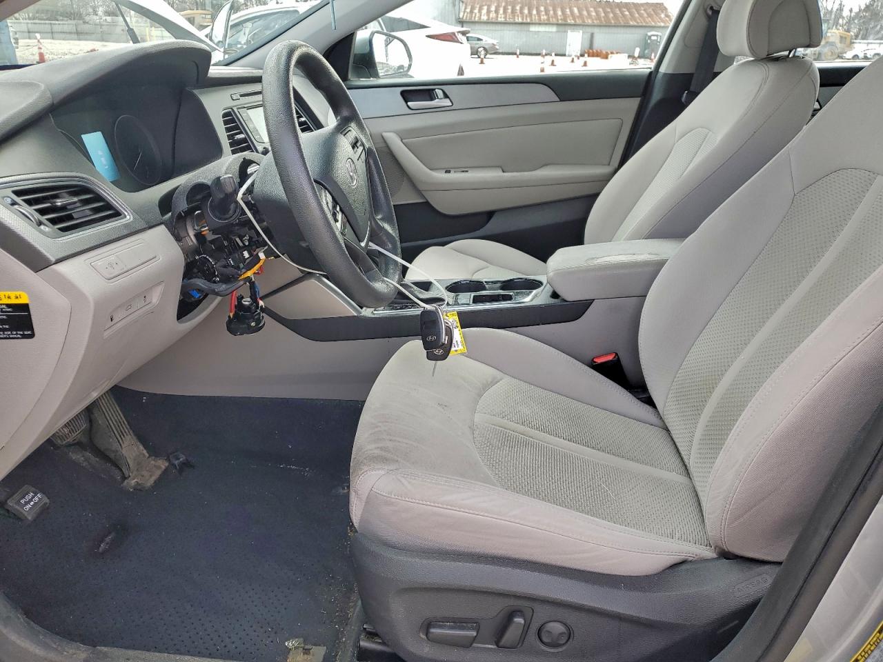2015 HYUNDAI SONATA SE photo 7