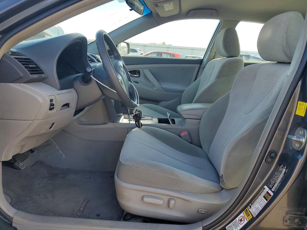 2011 TOYOTA CAMRY BASE photo 7