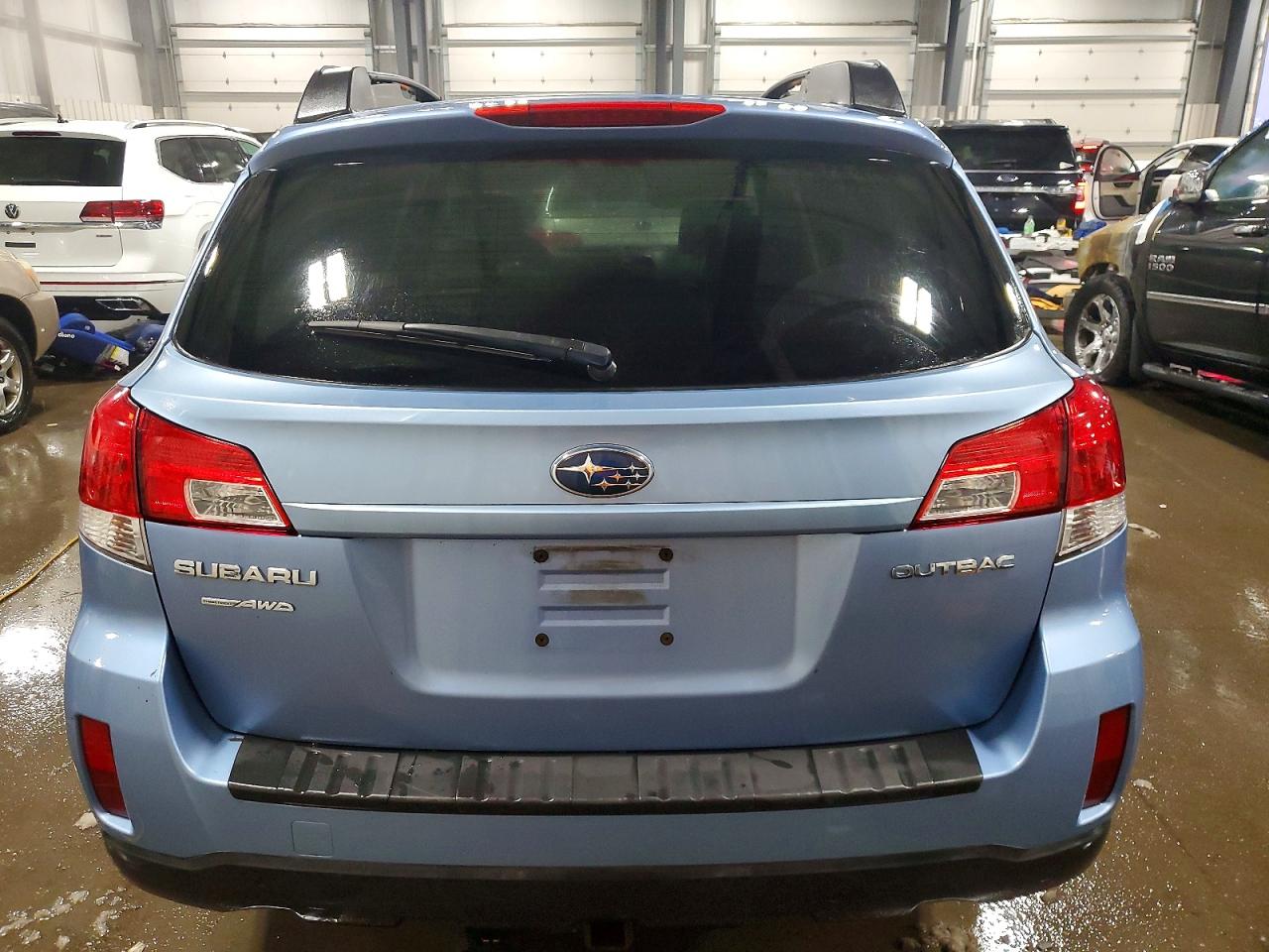 2010 SUBARU OUTBACK 2.5I PREMIUM photo 6