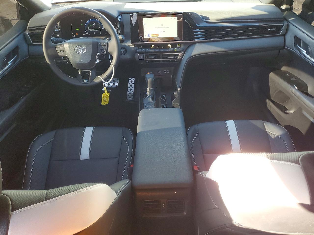 2026 TOYOTA CAMRY XSE photo 8