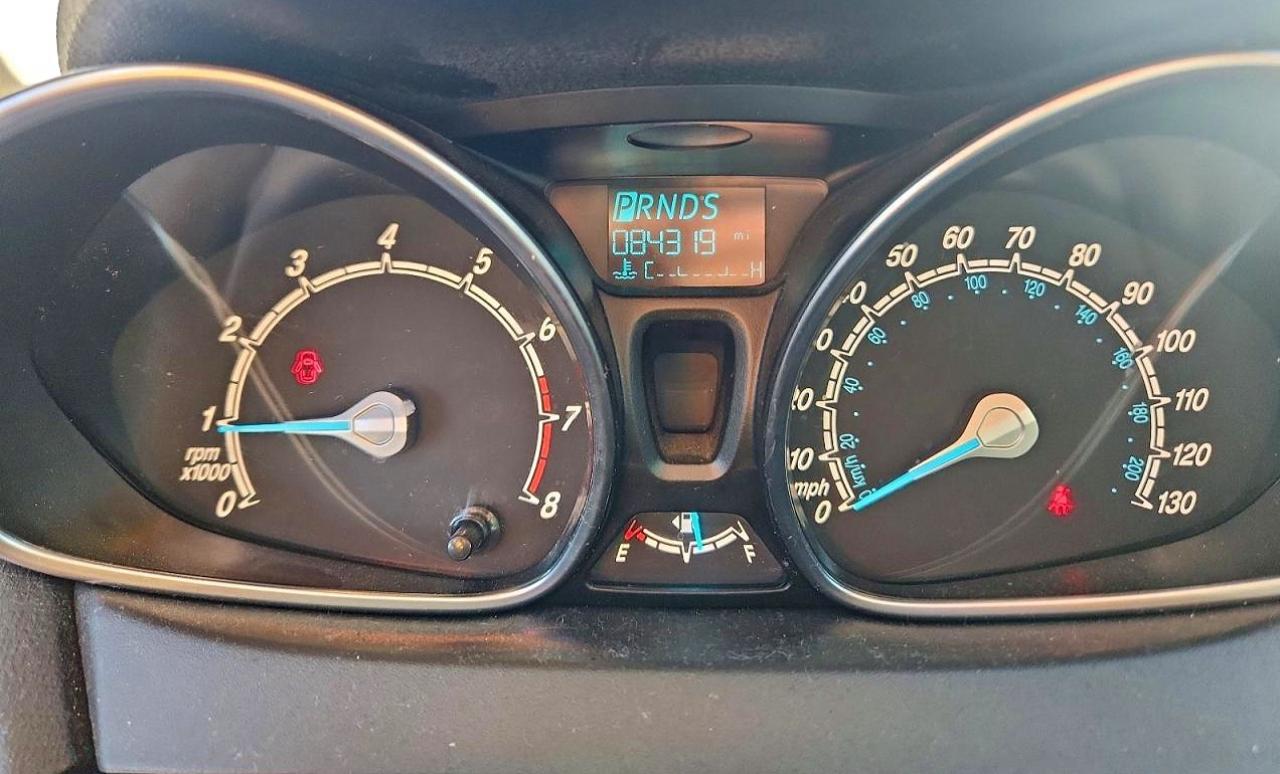 2016 FORD FIESTA SE photo 9