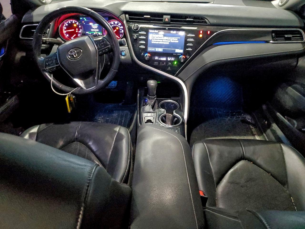 2018 TOYOTA CAMRY XSE photo 8
