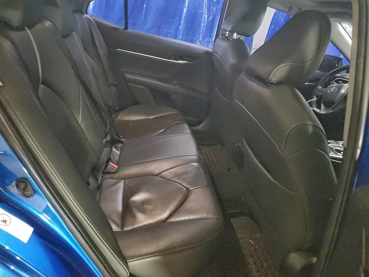 2018 TOYOTA CAMRY XSE photo 10