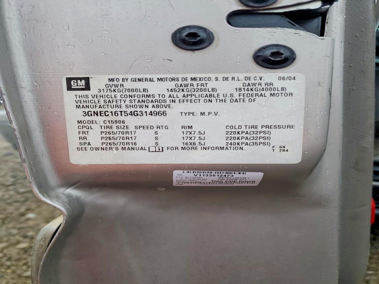2004 CHEVROLET SUBURBAN C1500 photo 13