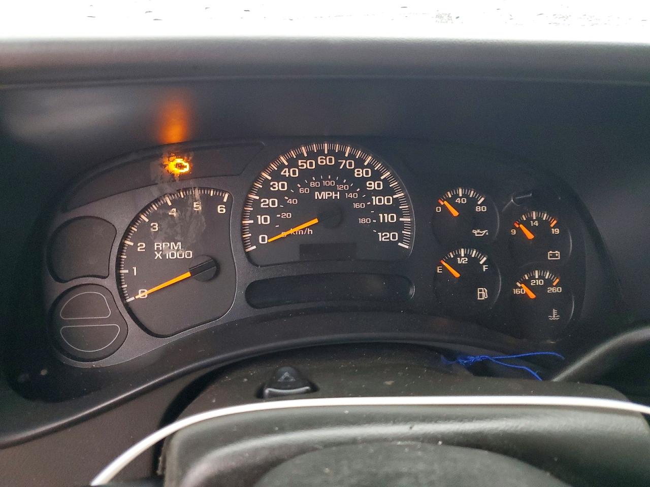 2004 CHEVROLET SUBURBAN C1500 photo 9