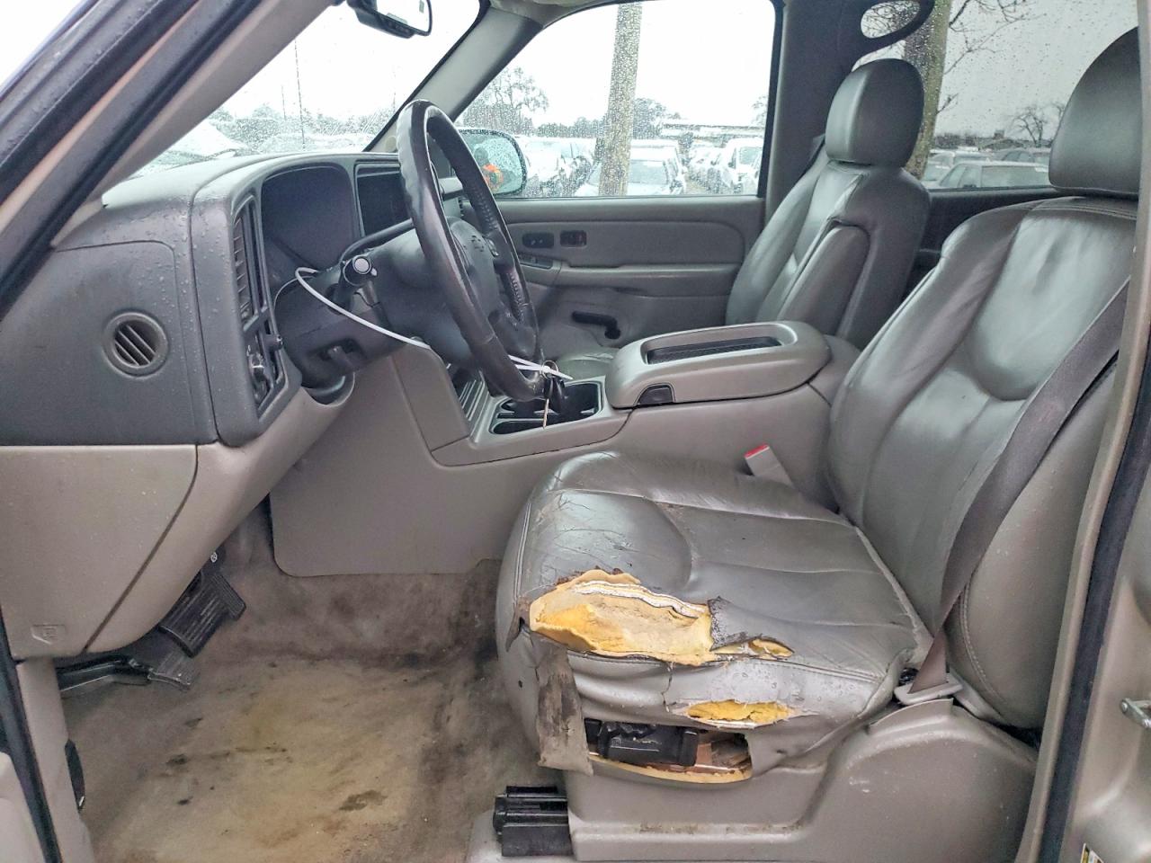 2004 CHEVROLET SUBURBAN C1500 photo 7