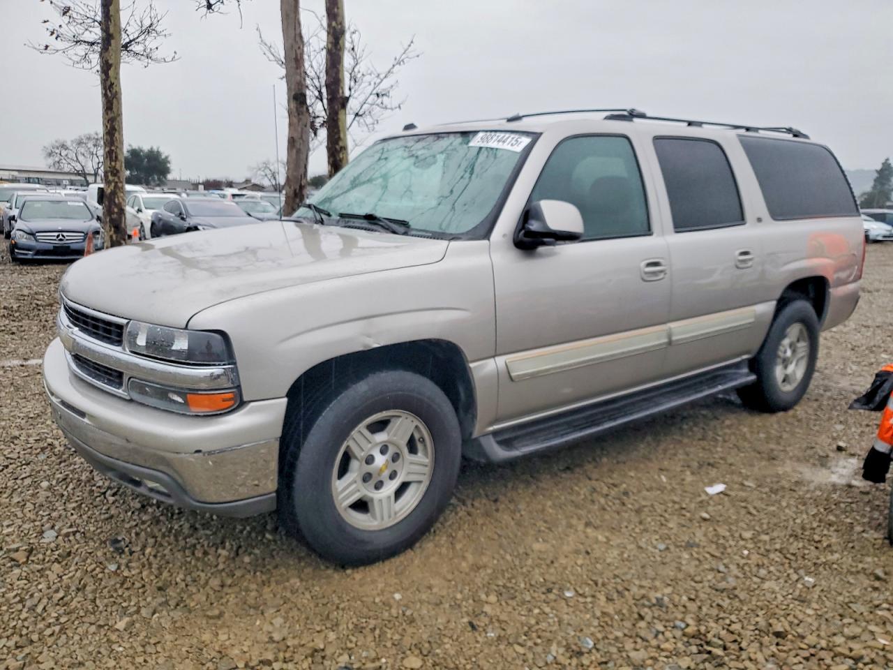 2004 CHEVROLET SUBURBAN