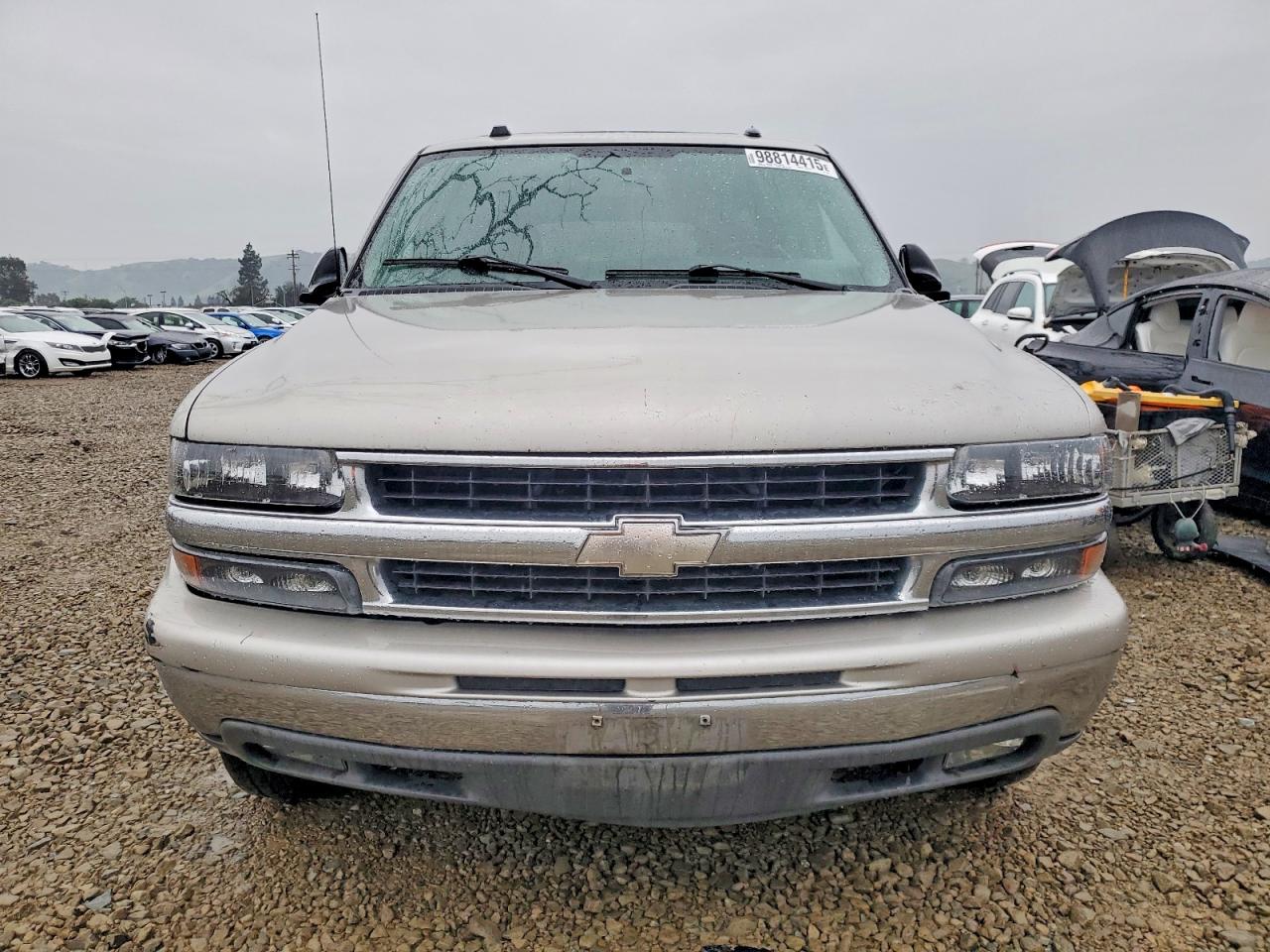 2004 CHEVROLET SUBURBAN C1500 photo 5