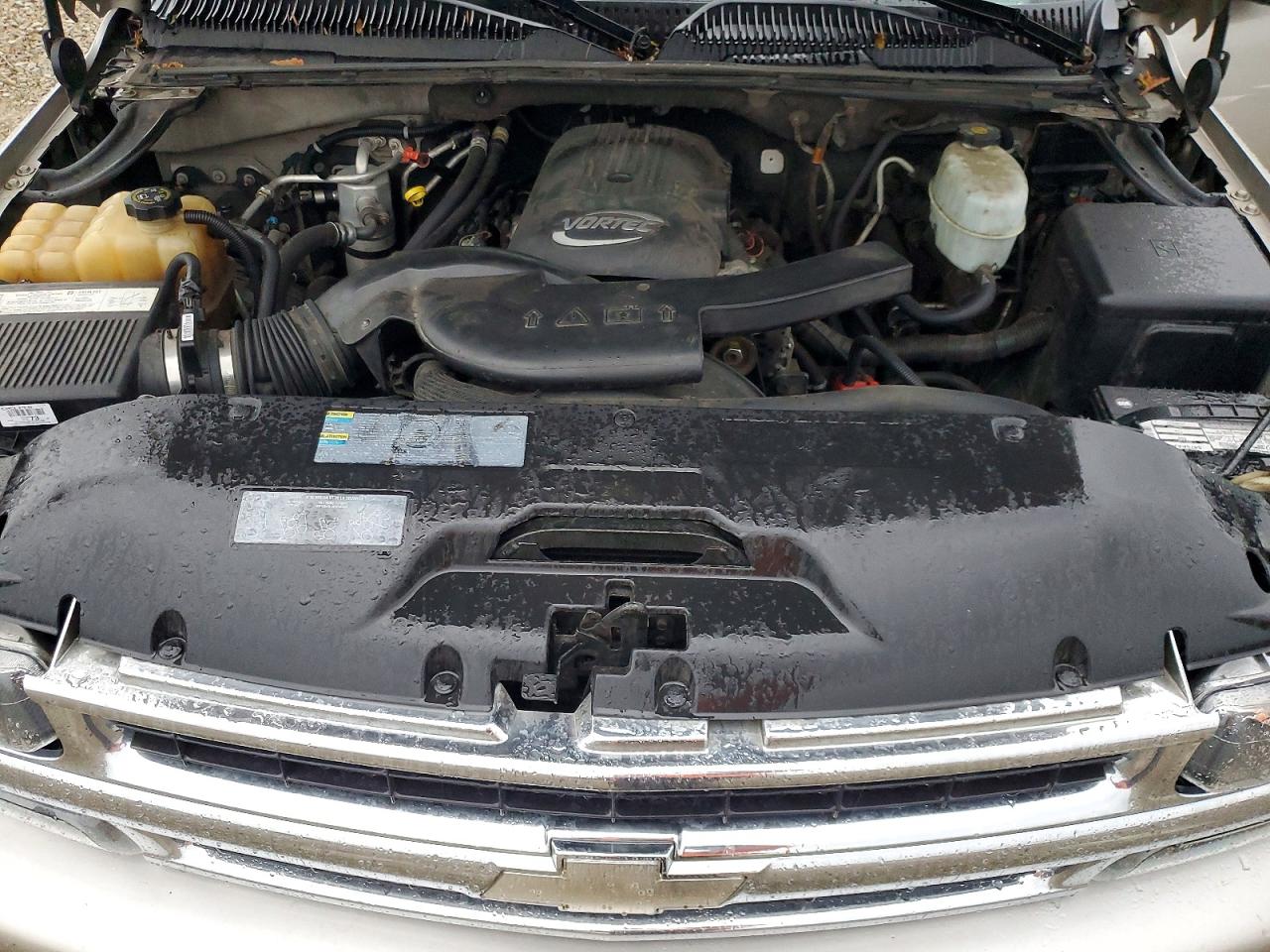 2004 CHEVROLET SUBURBAN C1500 photo 12