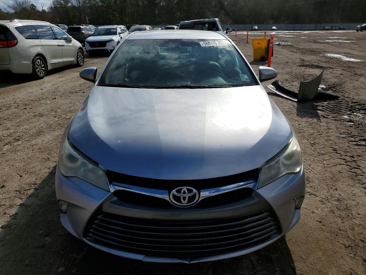 2017 TOYOTA CAMRY LE photo 5