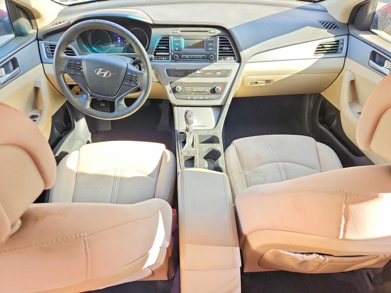 2017 HYUNDAI SONATA SE photo 8