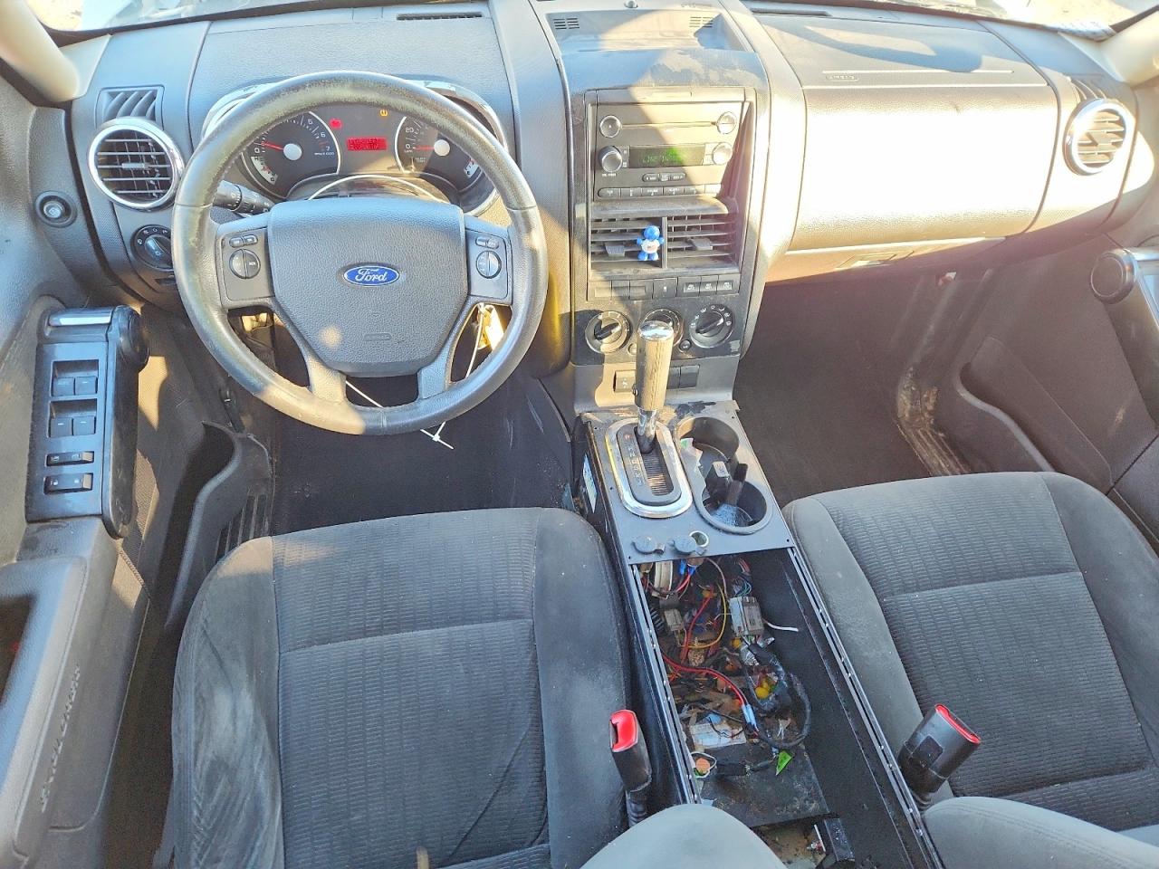 2009 FORD EXPLORER XLT photo 8