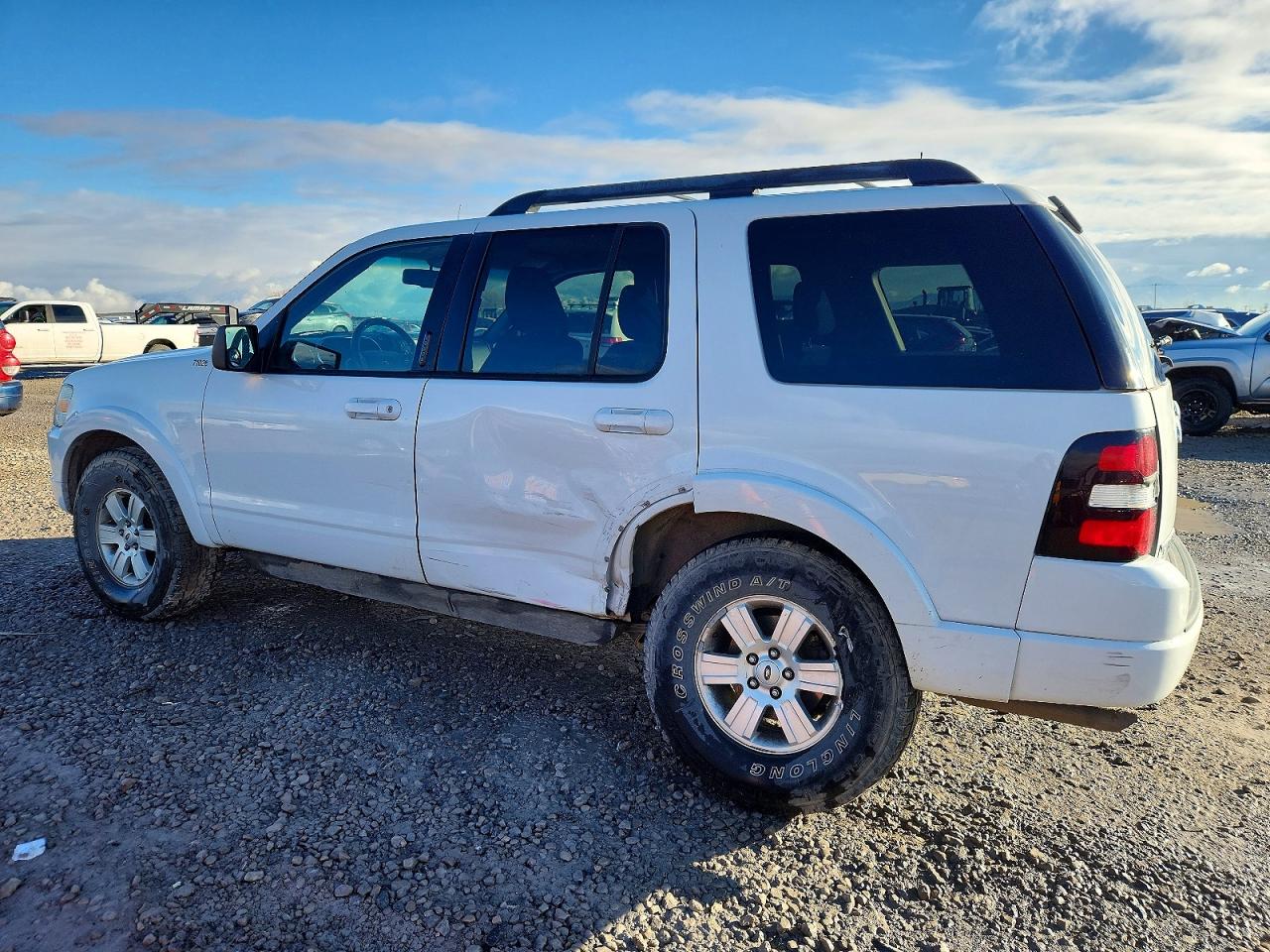 2009 FORD EXPLORER XLT photo 2