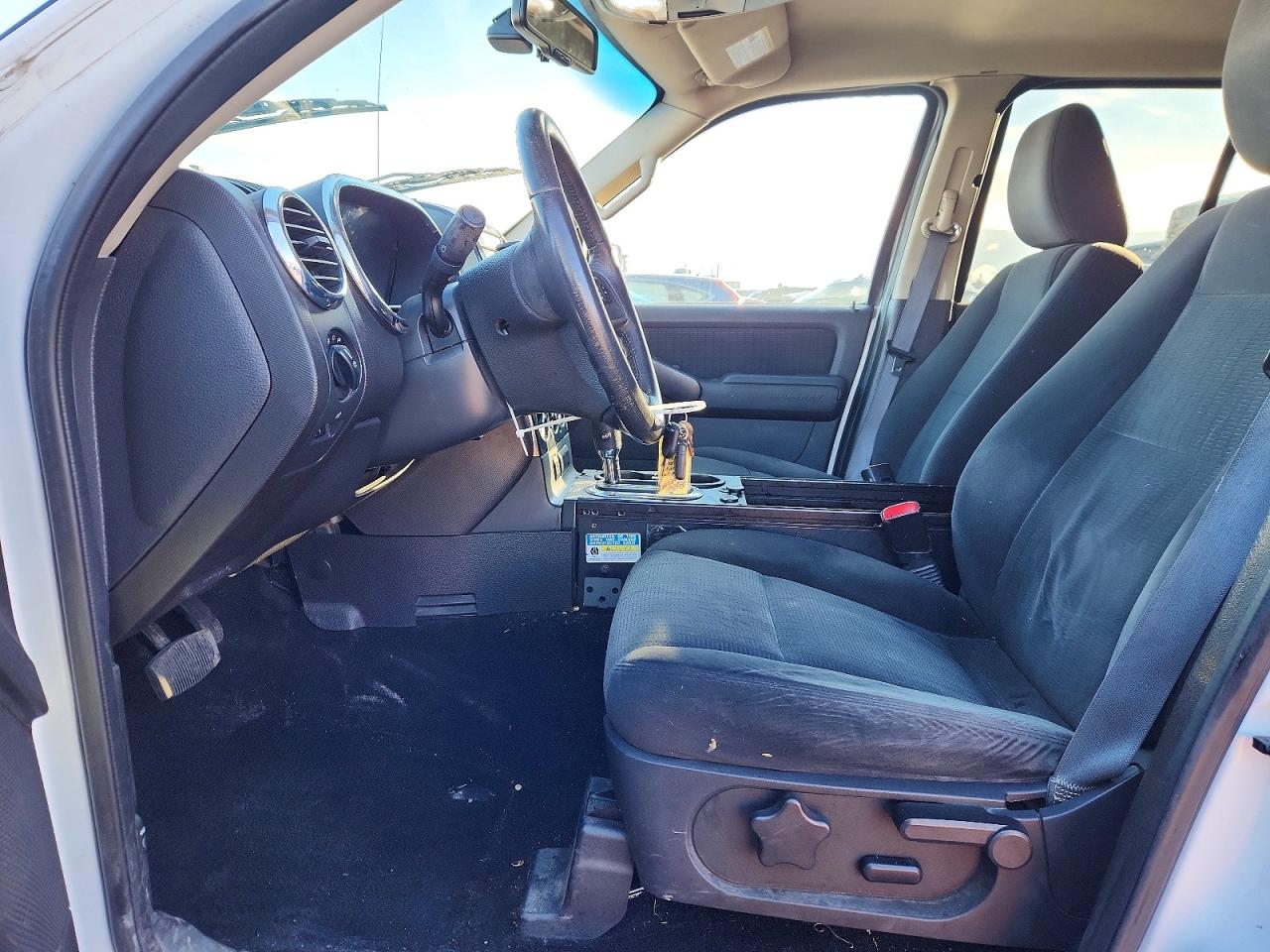 2009 FORD EXPLORER XLT photo 7
