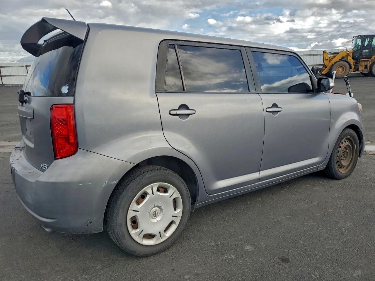 2009 TOYOTA SCION XB photo 3