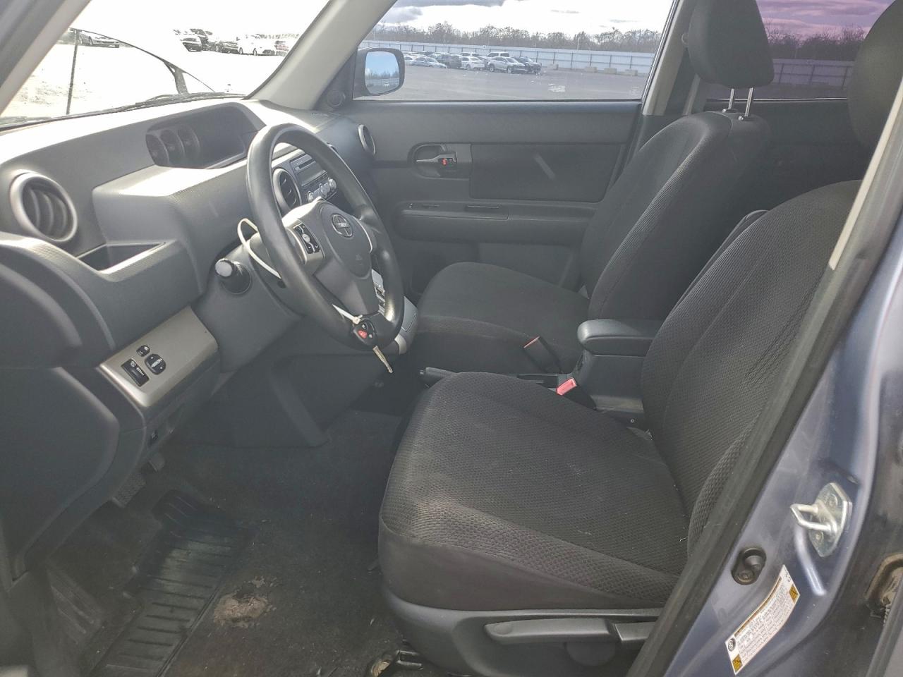 2009 TOYOTA SCION XB photo 7