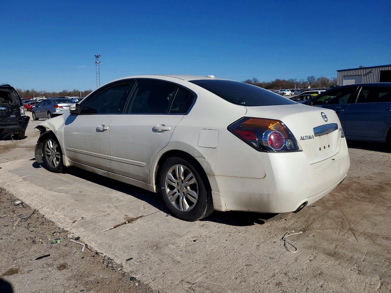 2011 NISSAN ALTIMA BASE photo 3