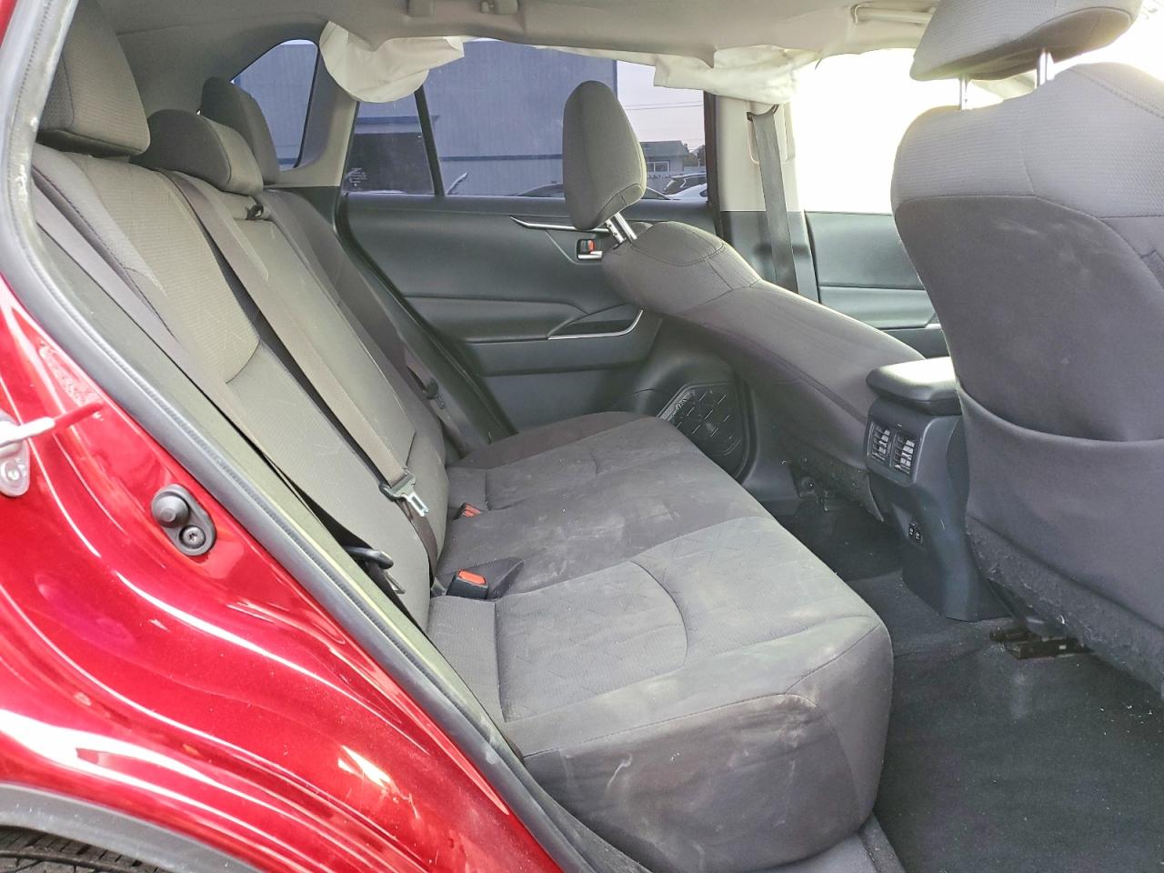 2019 TOYOTA RAV4 XLE photo 10