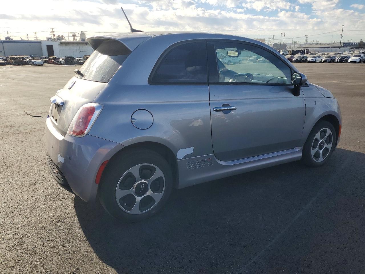 2016 FIAT 500 ELECTRIC photo 3