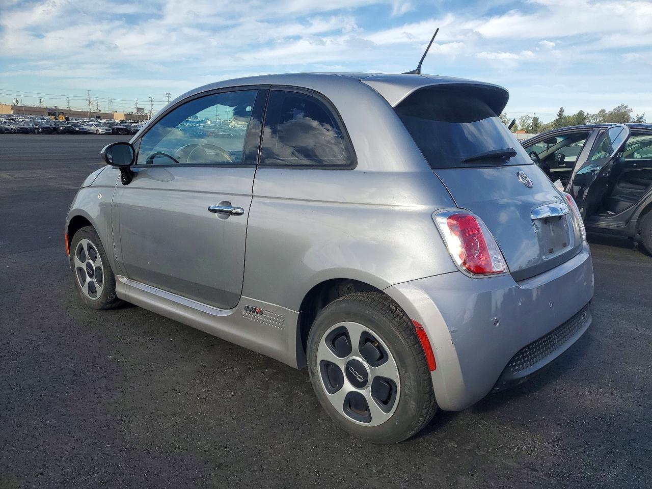 2016 FIAT 500 ELECTRIC photo 2
