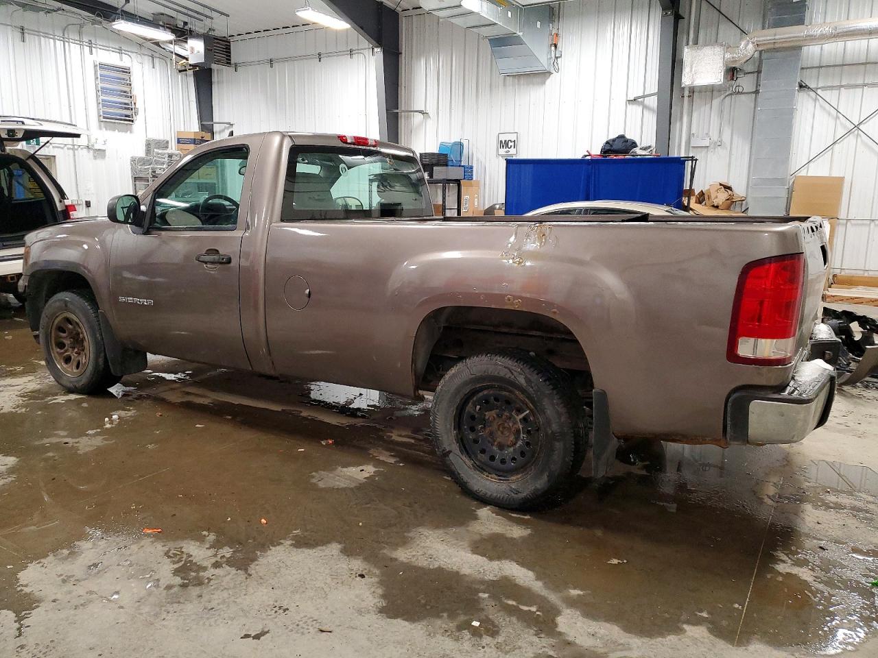 2012 GMC SIERRA C1500 photo 2