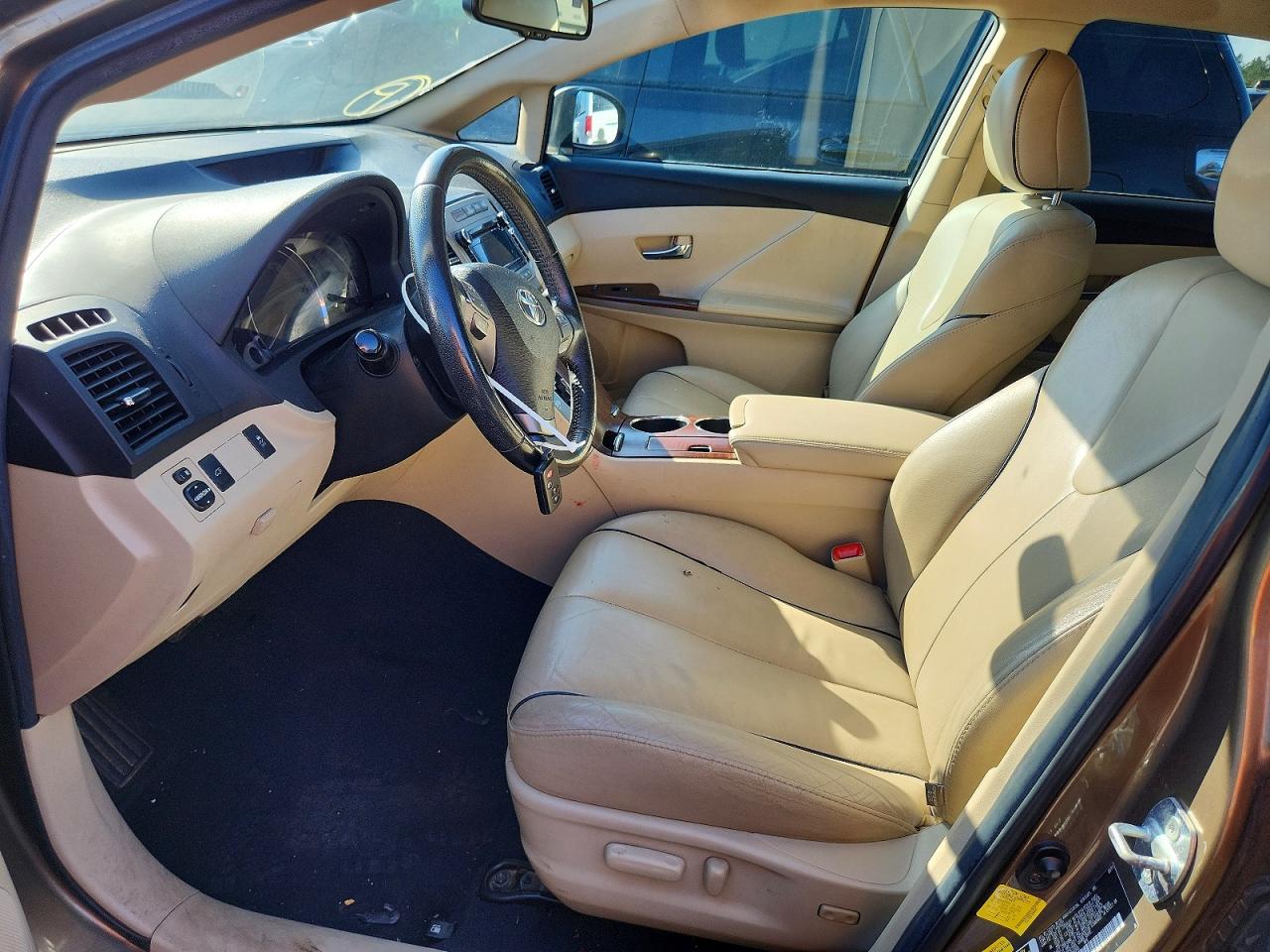 2011 TOYOTA VENZA photo 13