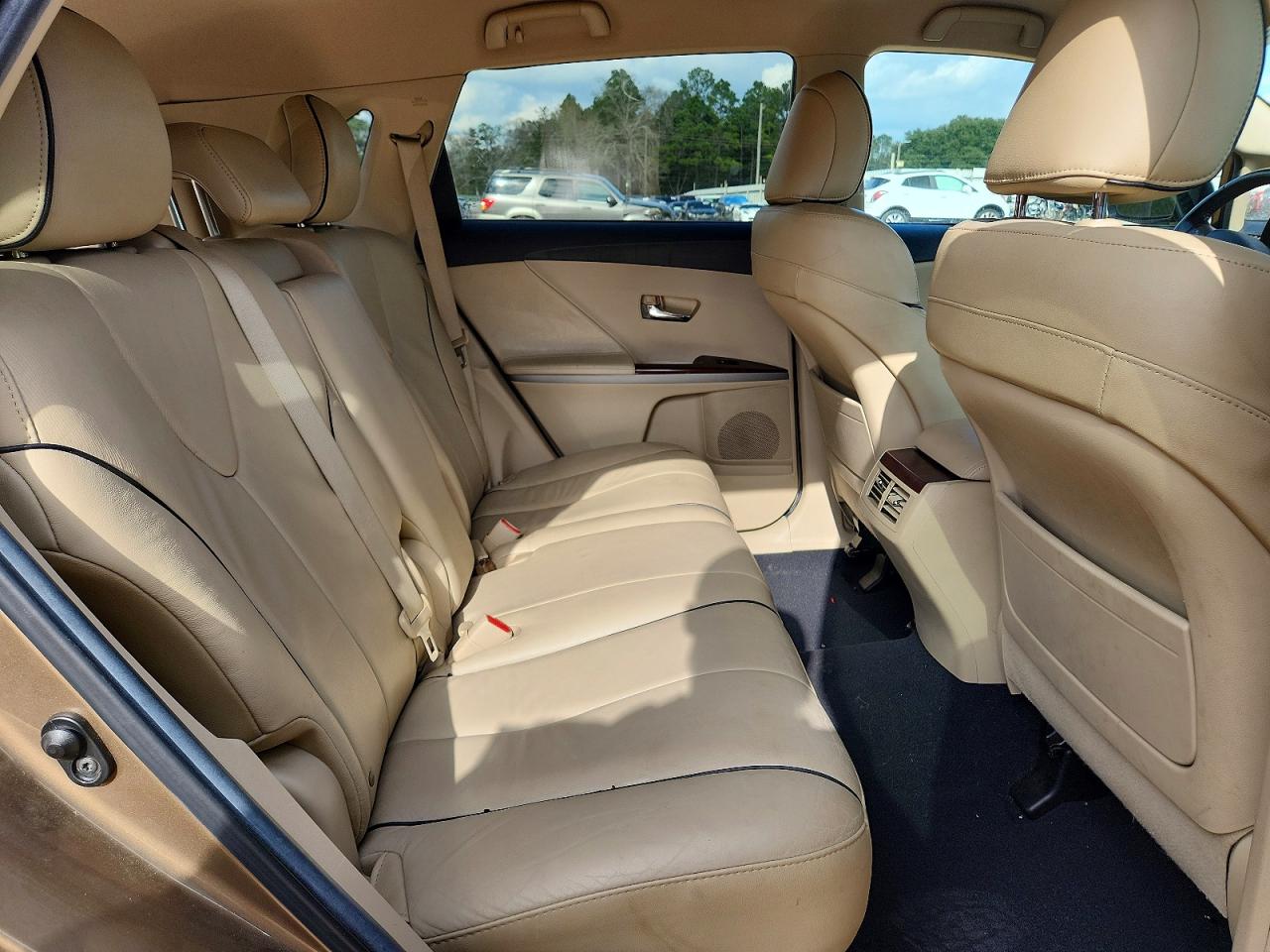 2011 TOYOTA VENZA photo 21