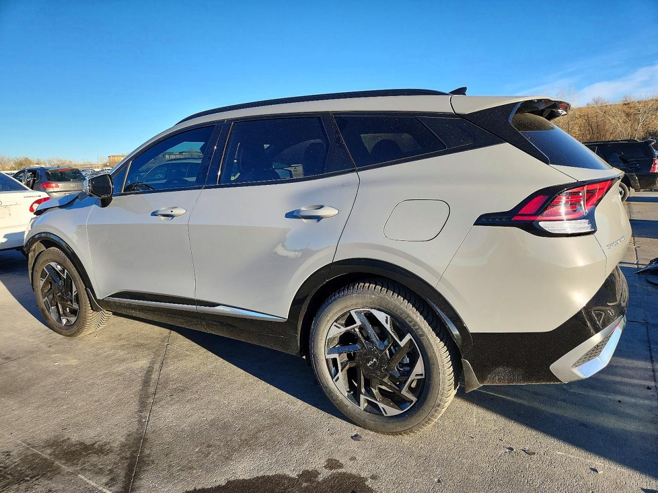 2023 KIA SPORTAGE SX PRESTIGE photo 2