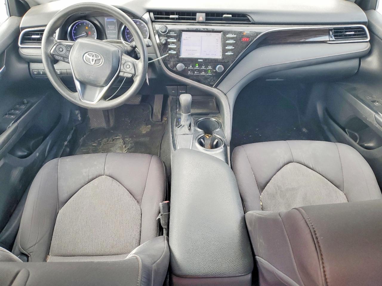 2020 TOYOTA CAMRY LE photo 8