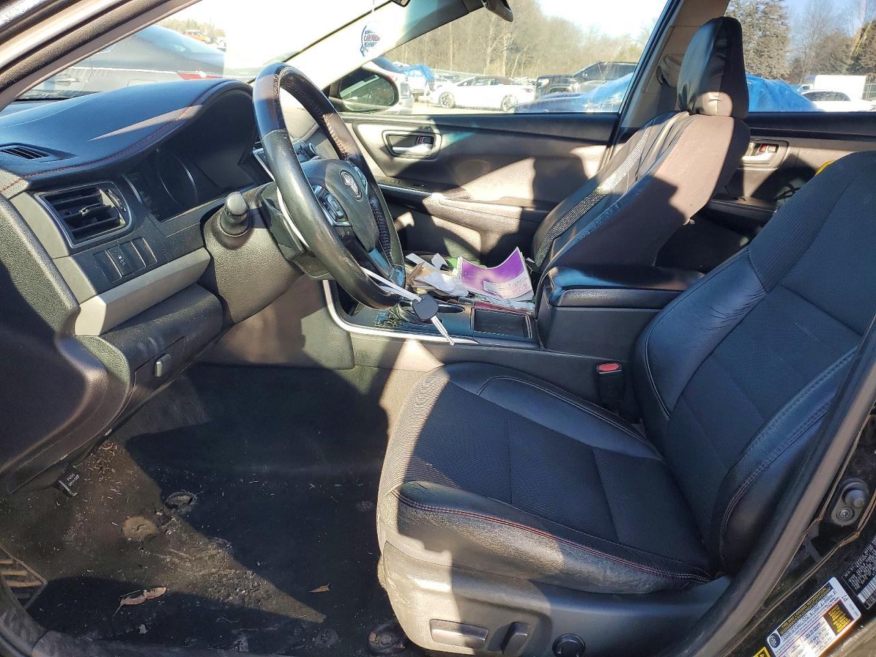 2017 TOYOTA CAMRY LE photo 7
