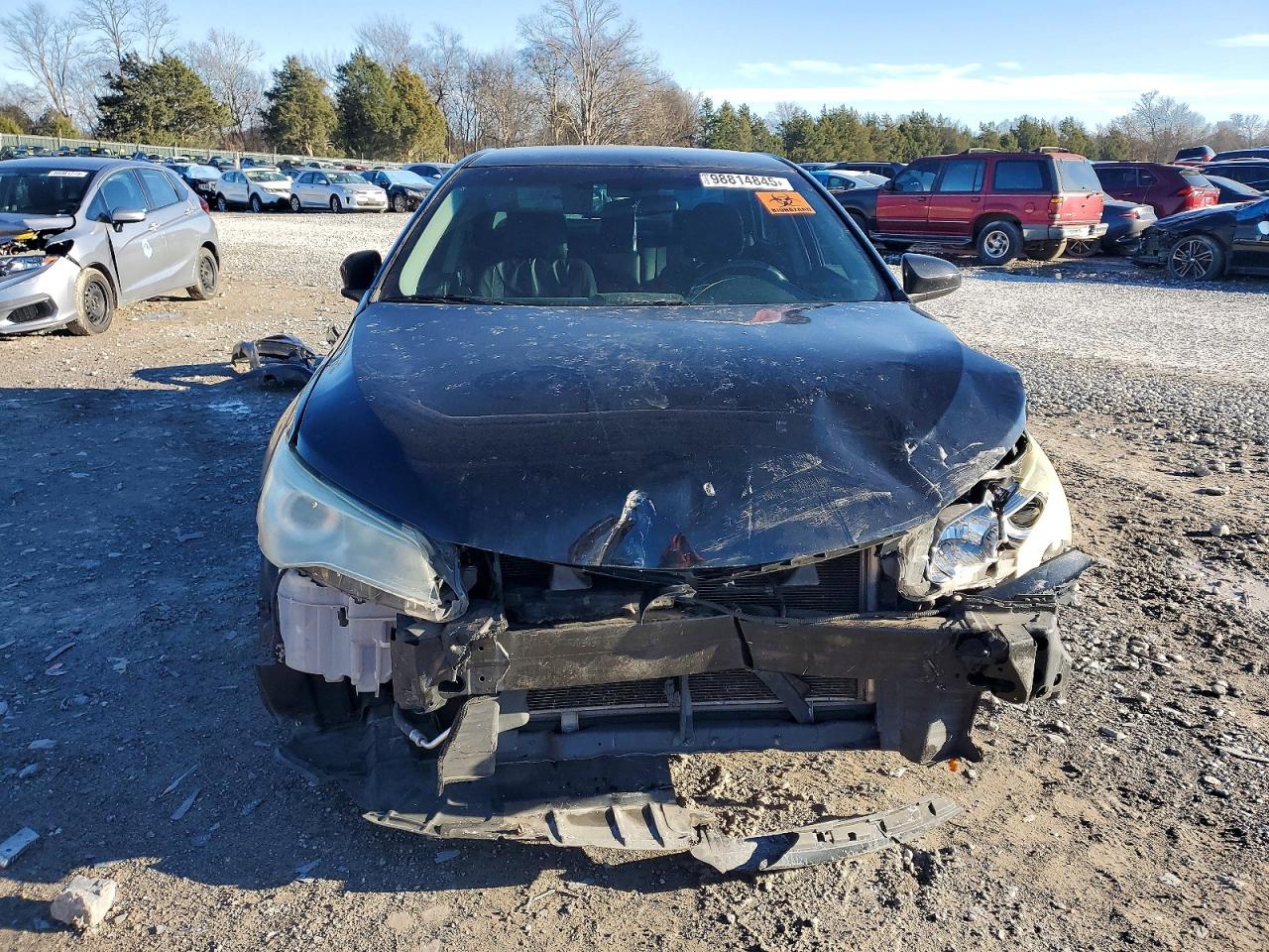 2017 TOYOTA CAMRY LE photo 5