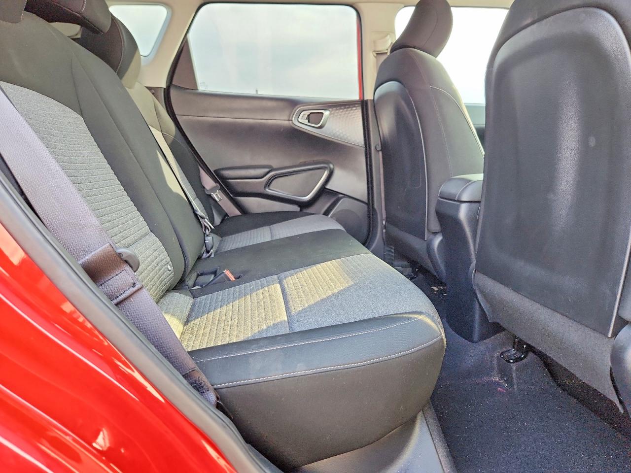 2021 KIA SOUL LX photo 31