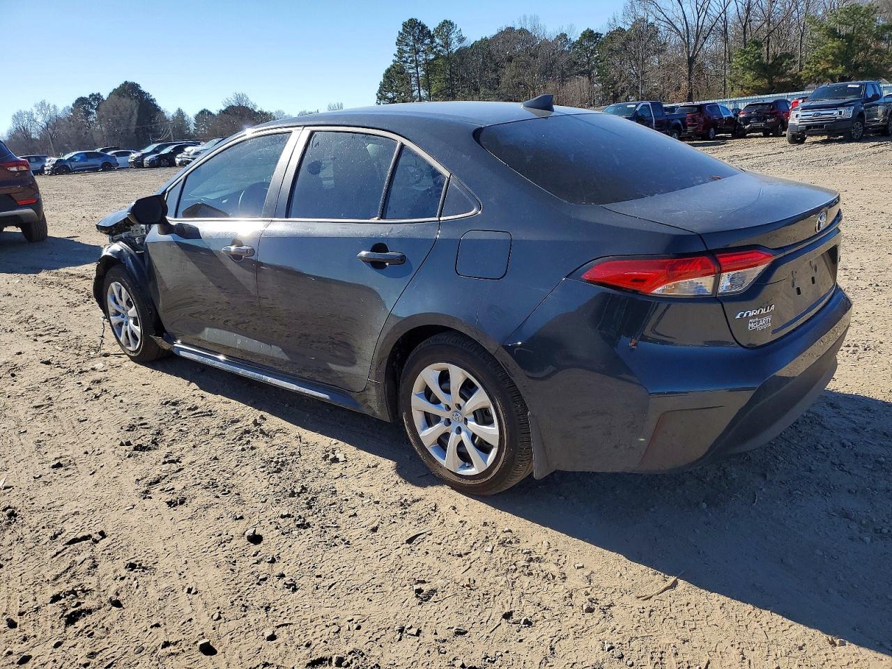 2025 TOYOTA COROLLA LE photo 2