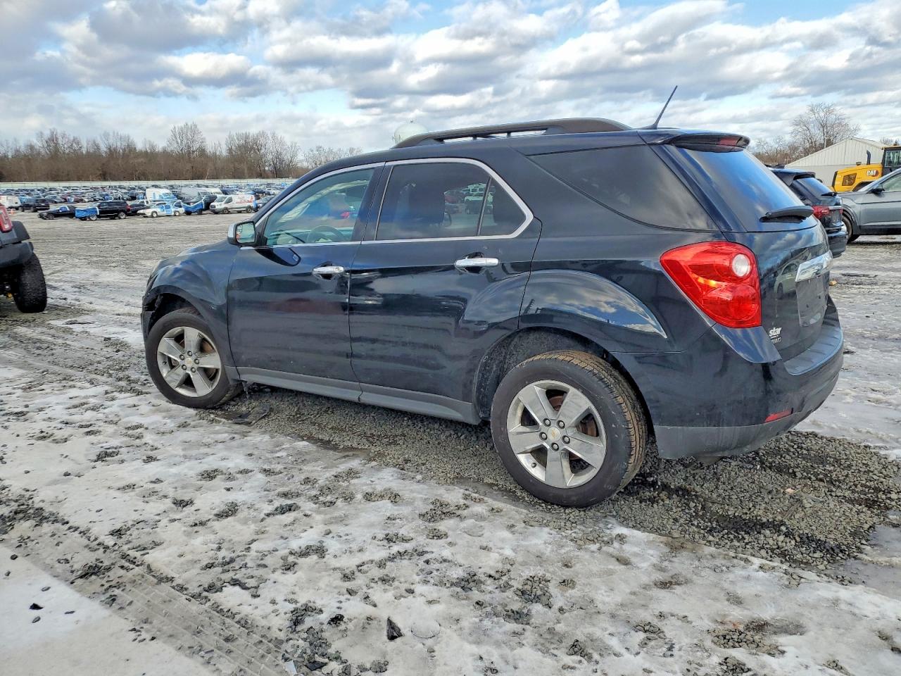 2014 CHEVROLET EQUINOX LT photo 2