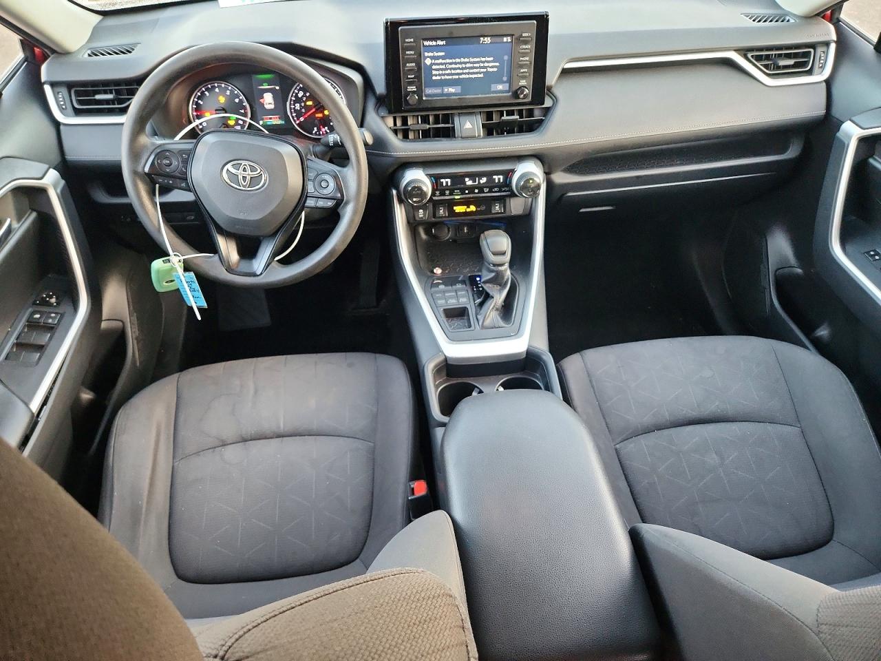2019 TOYOTA RAV4 XLE photo 8