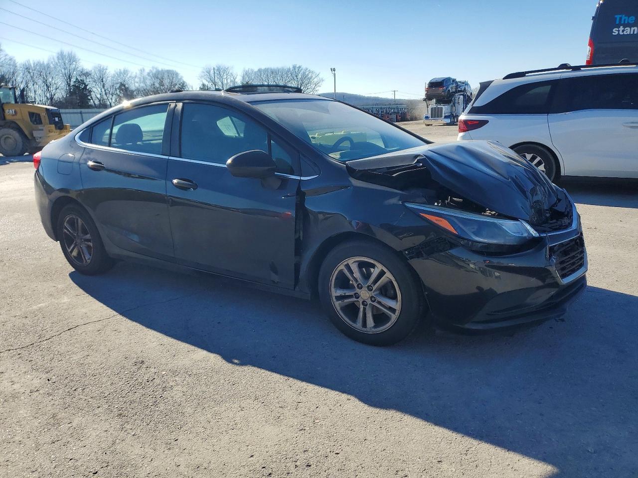 2016 CHEVROLET CRUZE LT photo 4