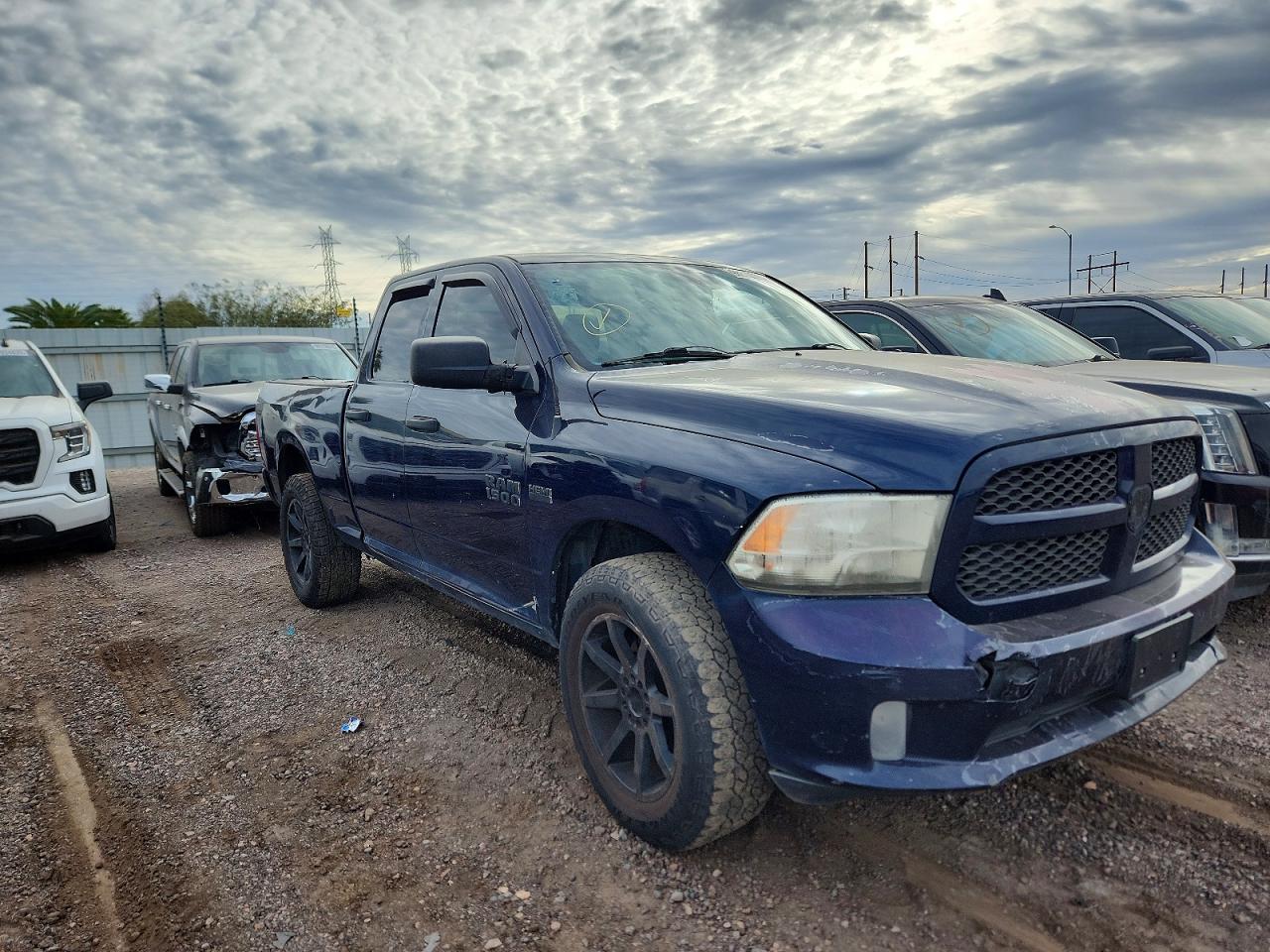2015 RAM 1500 ST photo 4