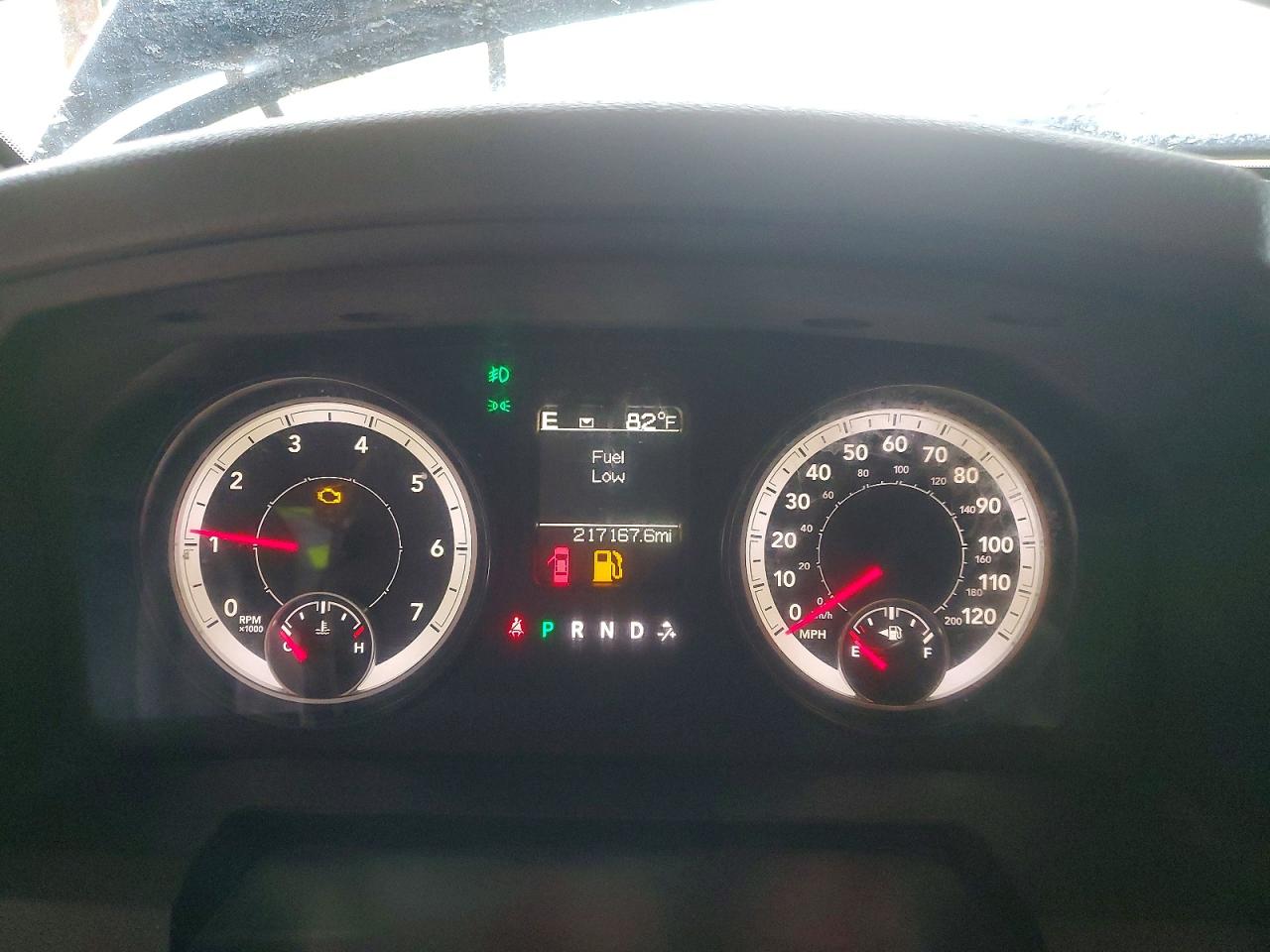2015 RAM 1500 ST photo 9