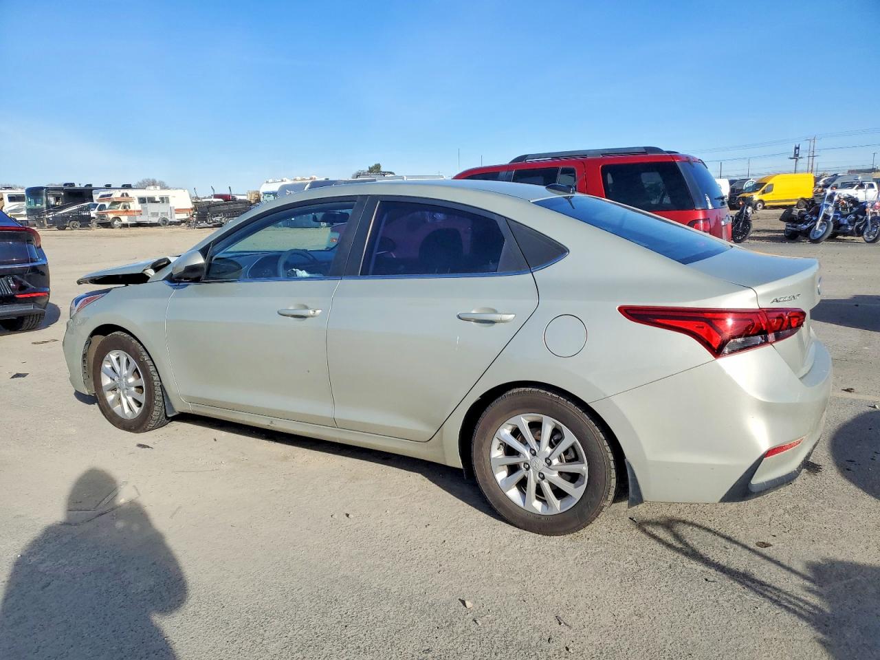 2019 HYUNDAI ACCENT SE photo 2